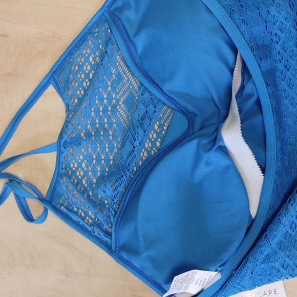 Island Escape Sky High-Neck Crochet Tankini Top   16 Blue - Picture 9 of 10